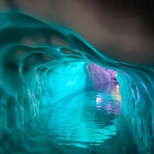 Tirol-Zillertal-8378-Hintertuxer-Gletscher-Natur-Eis-Palast-1-580x408